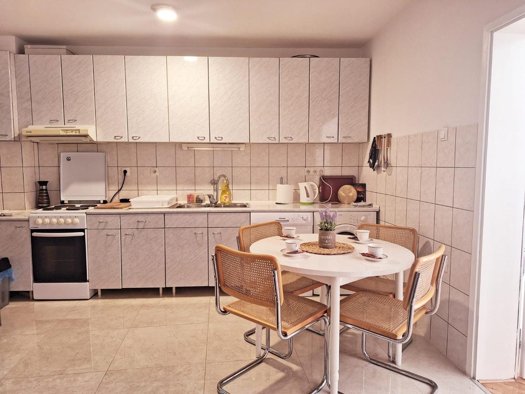 Apartman Square Mostar Exteriör bild
