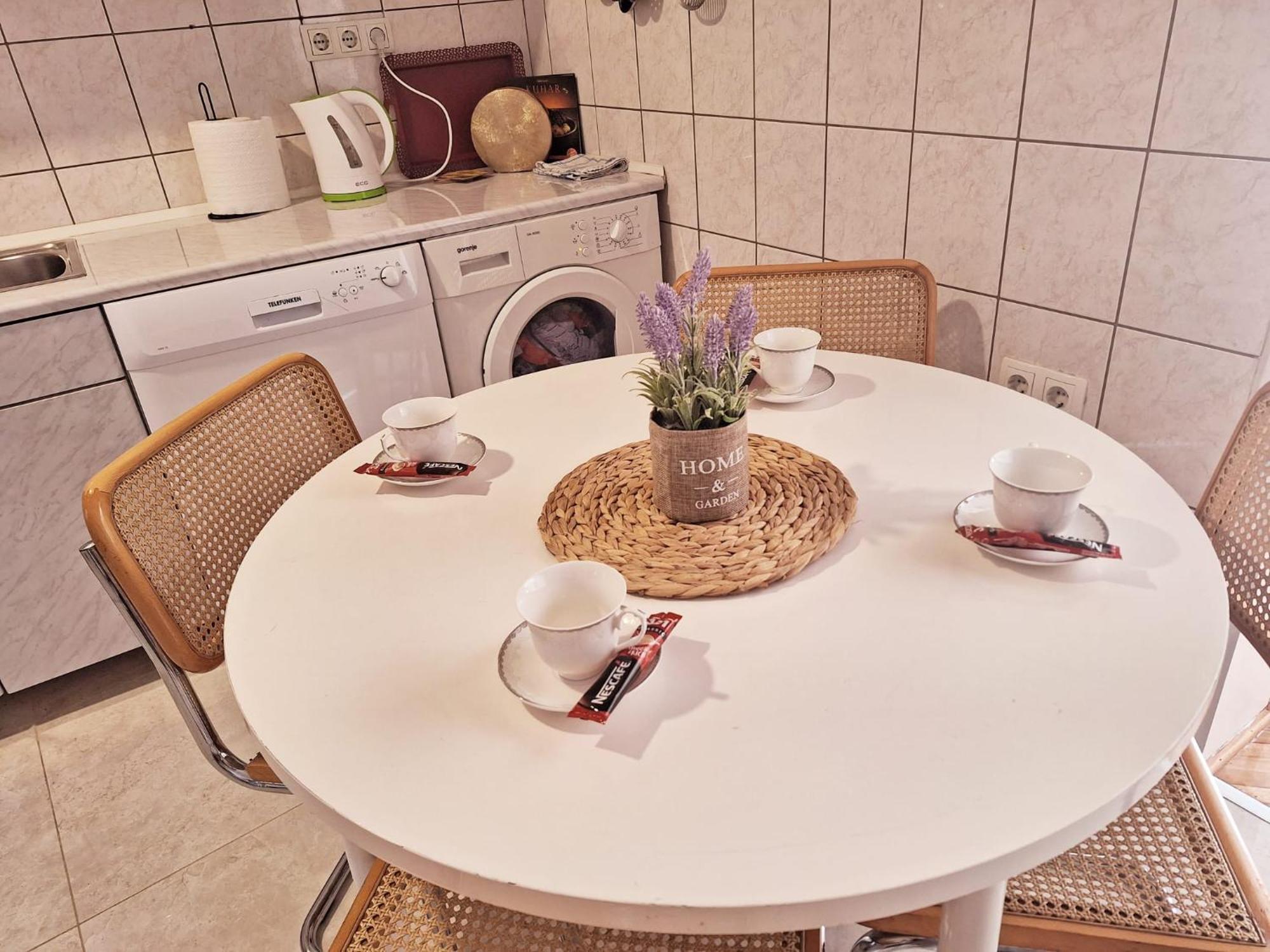 Apartman Square Mostar Exteriör bild